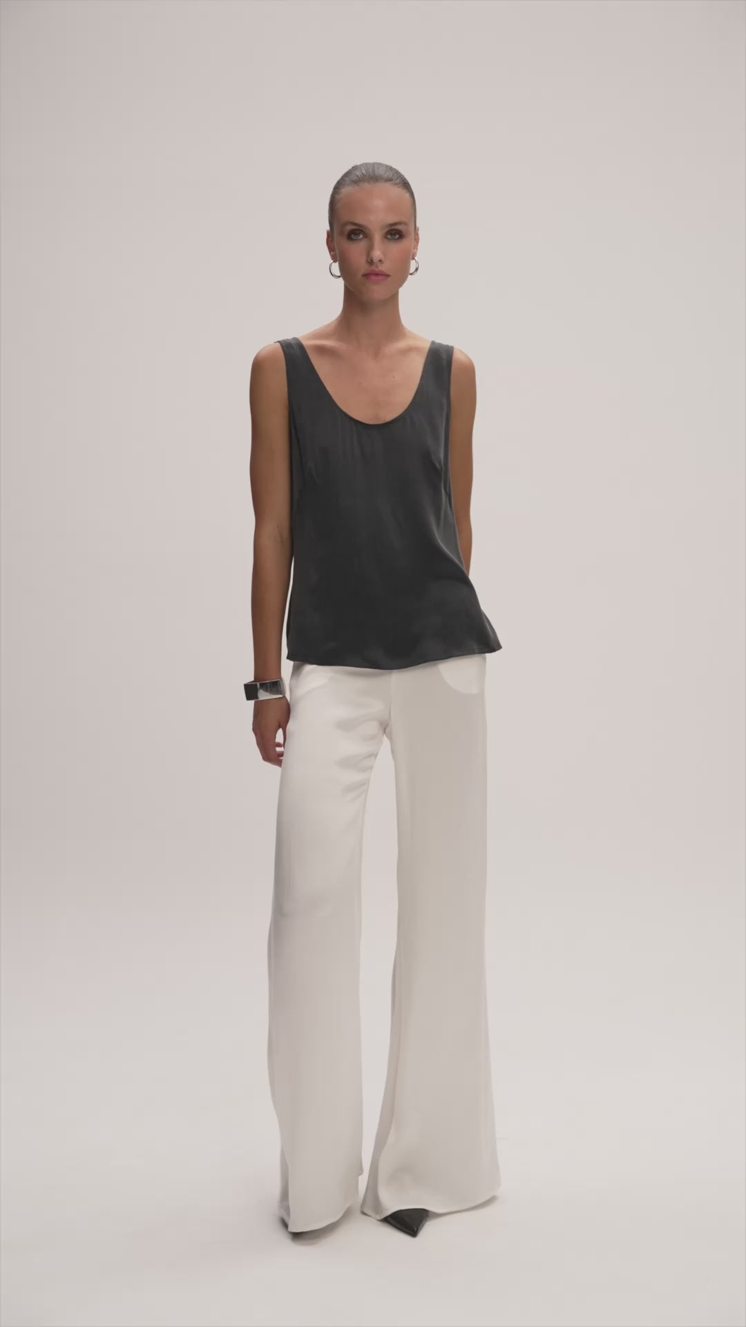 Moon Slip Tank Top Cupro Dark Grey / Moon Pants Off White — product video