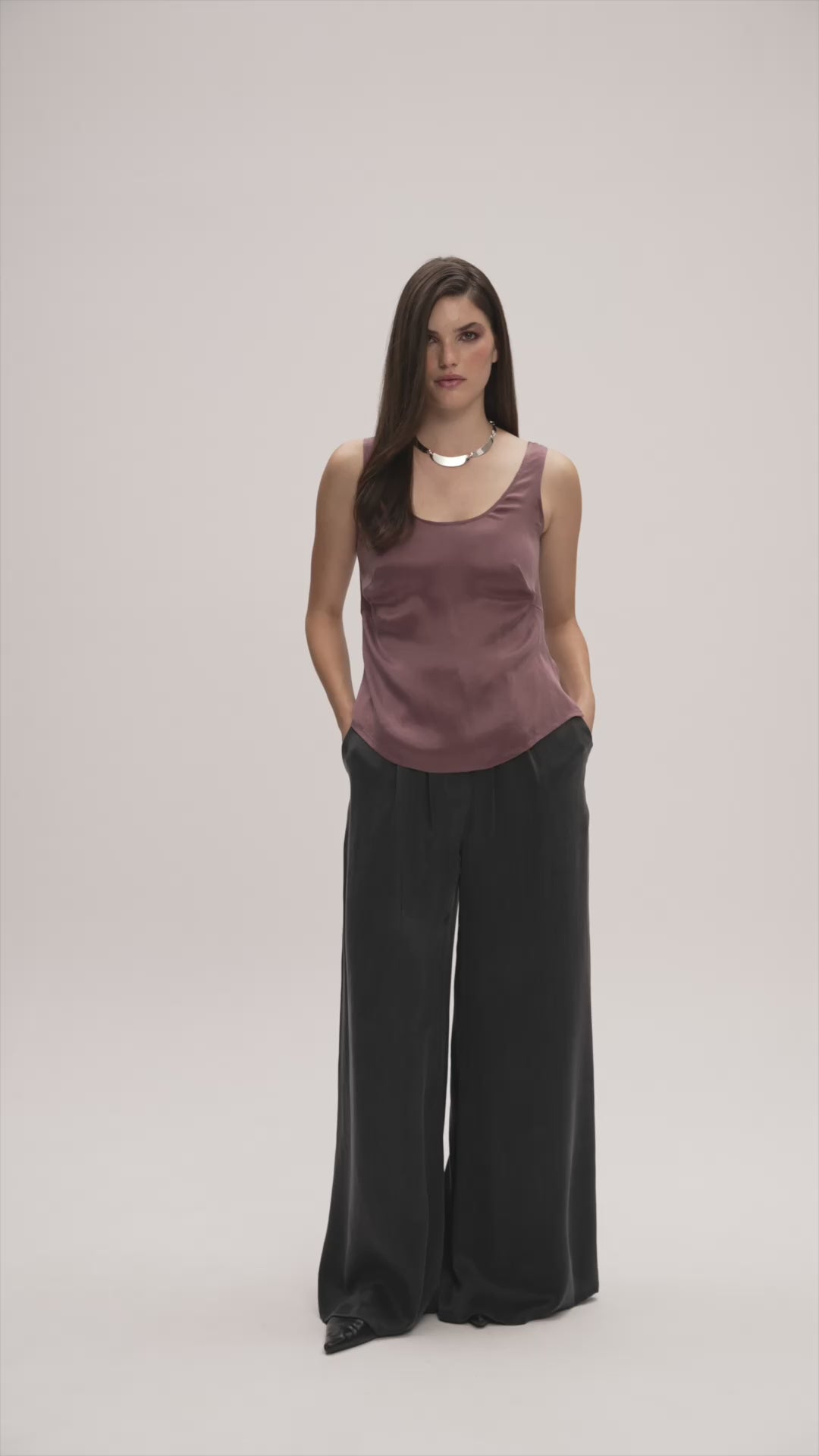 Moon Slip Tank Top Dusty Pink / Moon Pants Cupro Dark Grey — product video